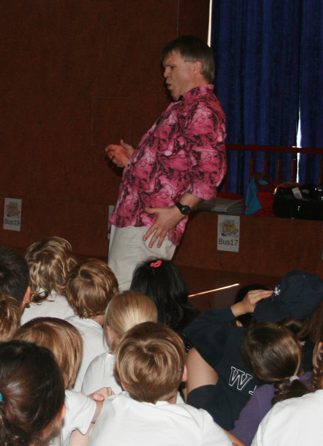 Andy Wright International Storyteller performing Folk, Fairy Tales Narratives Global World Storytelling