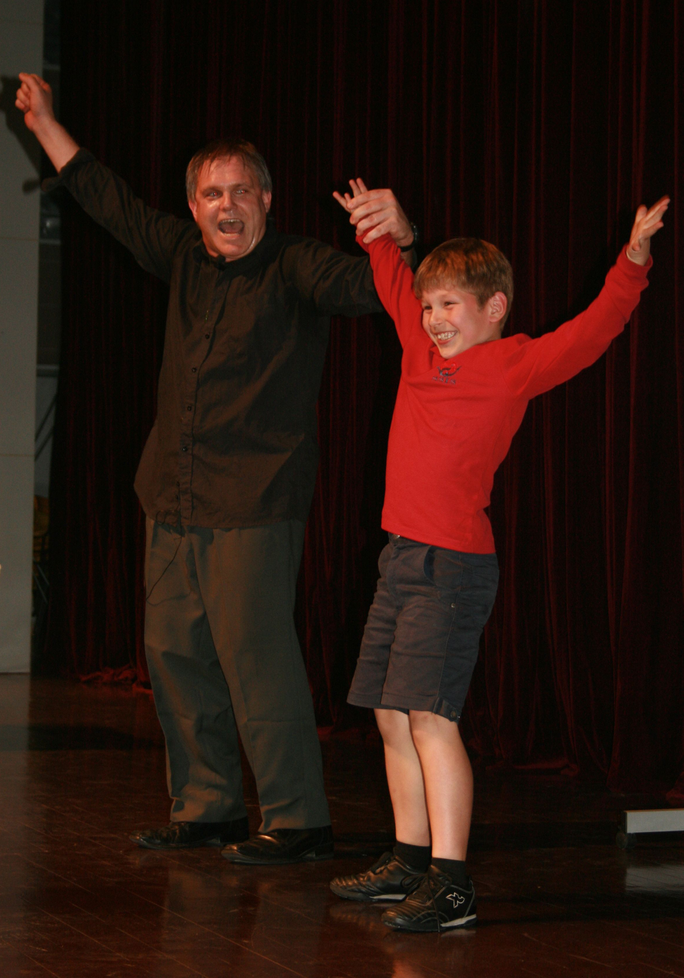Andy Wright International Storyteller performing Folk, Fairy Tales Narratives Global World Storytelling