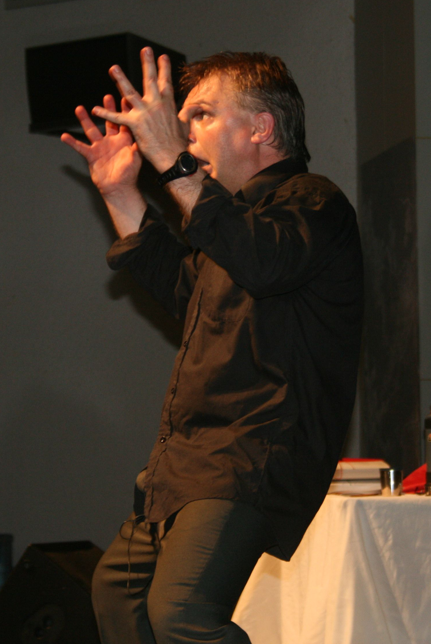 Andy Wright International Storyteller performing Folk, Fairy Tales Narratives Global World Storytelling