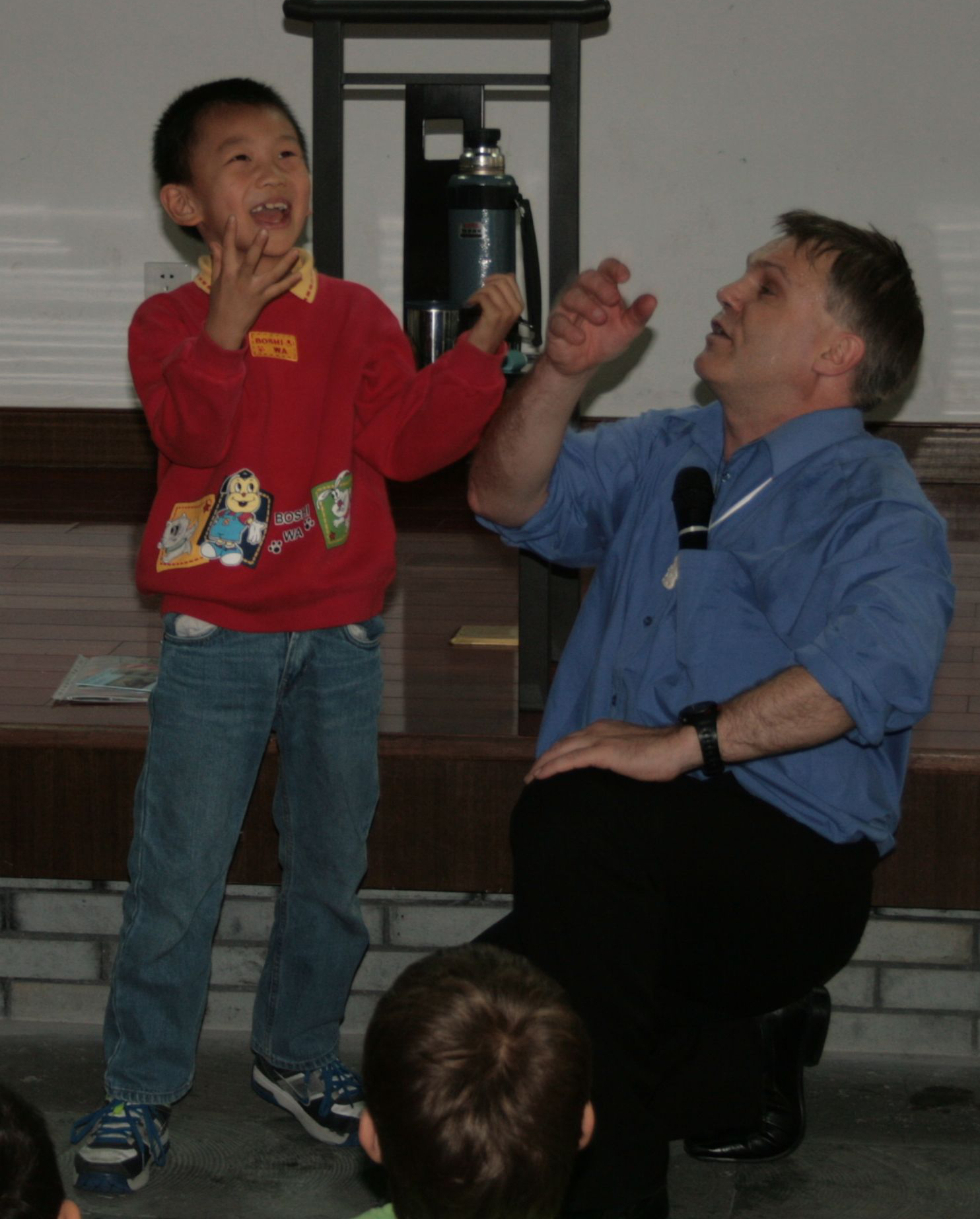 Andy Wright International Storyteller performing Folk, Fairy Tales Narratives Global World Storytelling