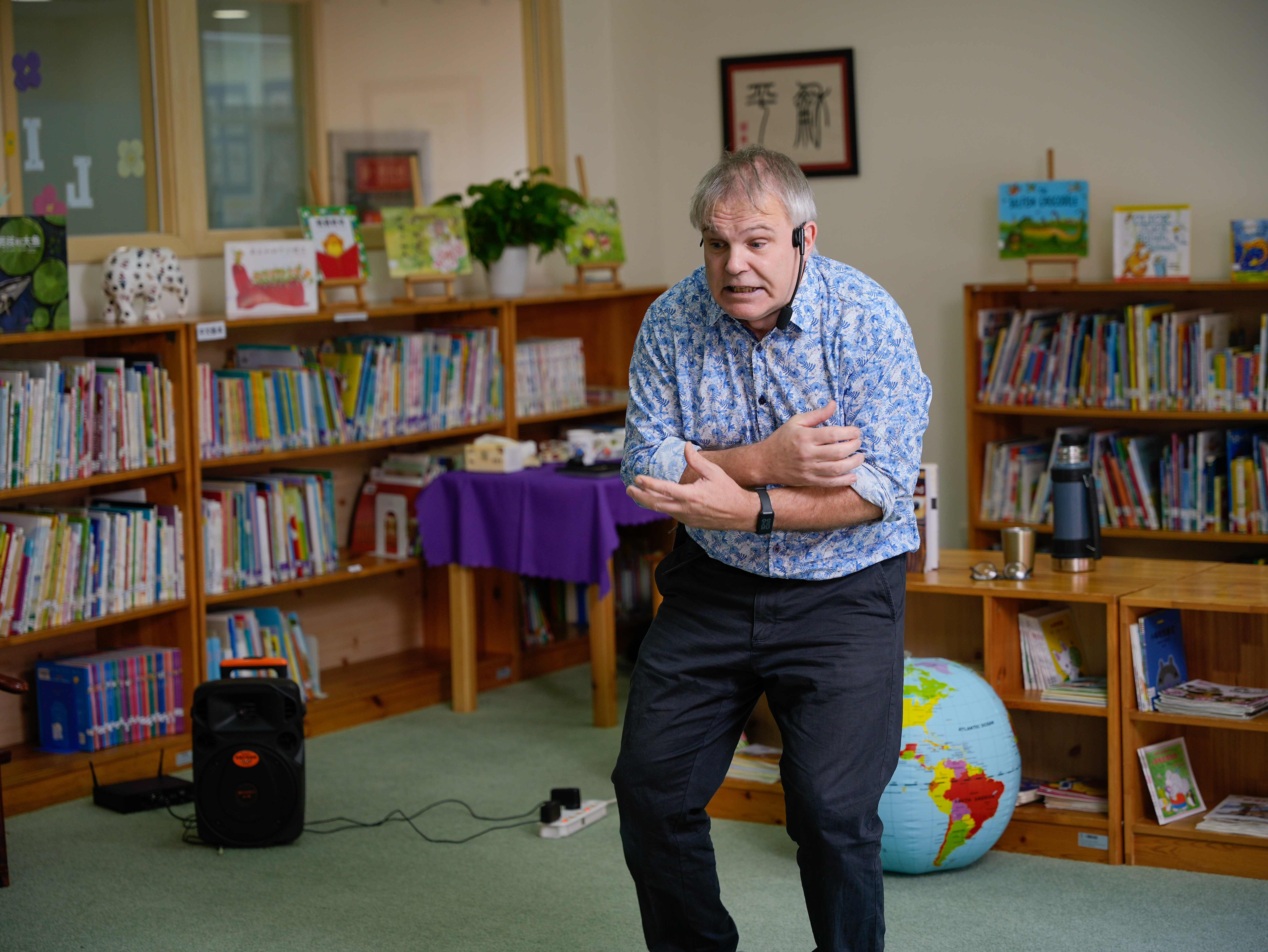 Andy Wright International Storyteller performing Folk, Fairy Tales Narratives Global World Storytelling