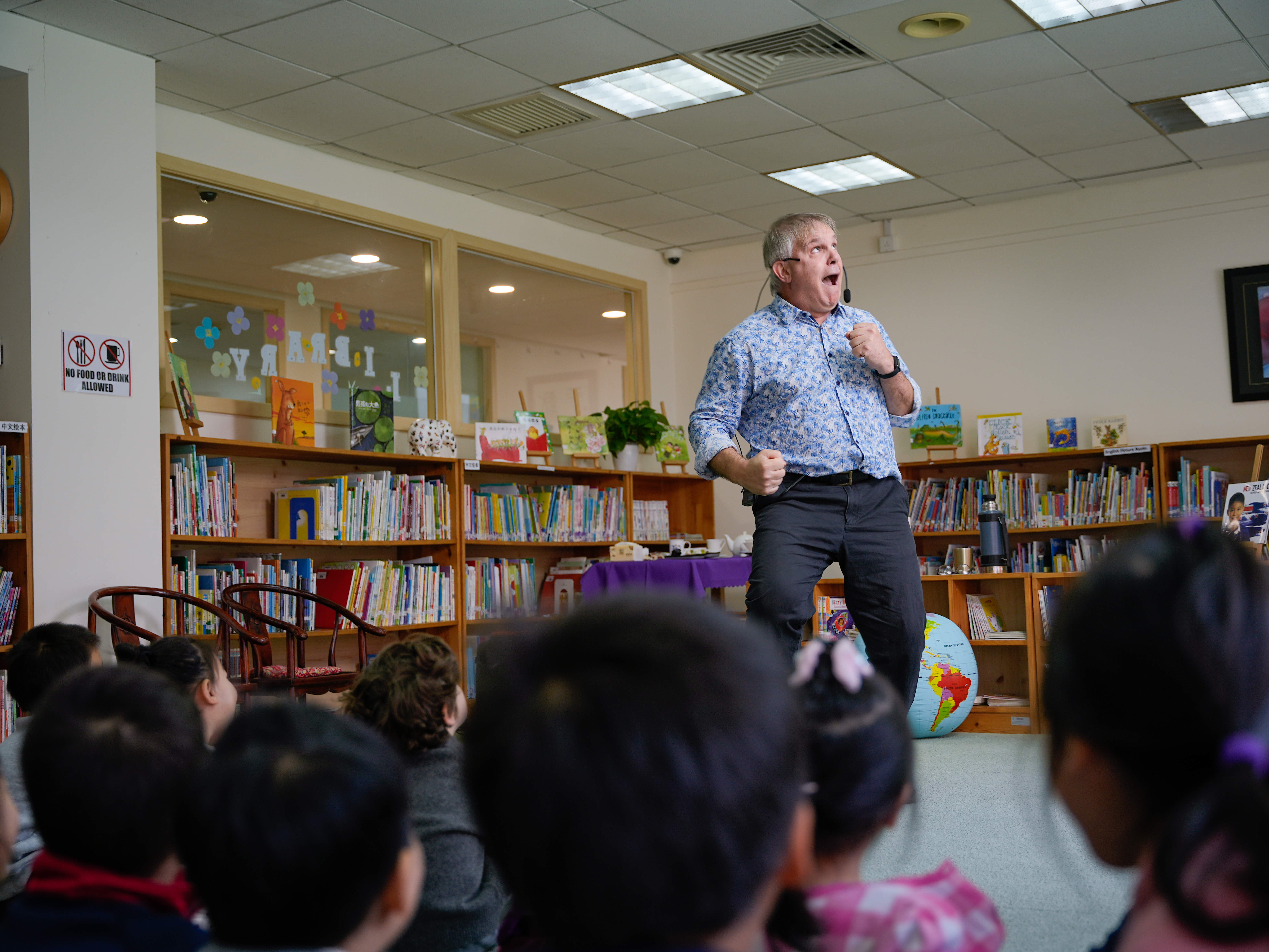 Andy Wright International Storyteller performing Folk, Fairy Tales Narratives Global World Storytelling