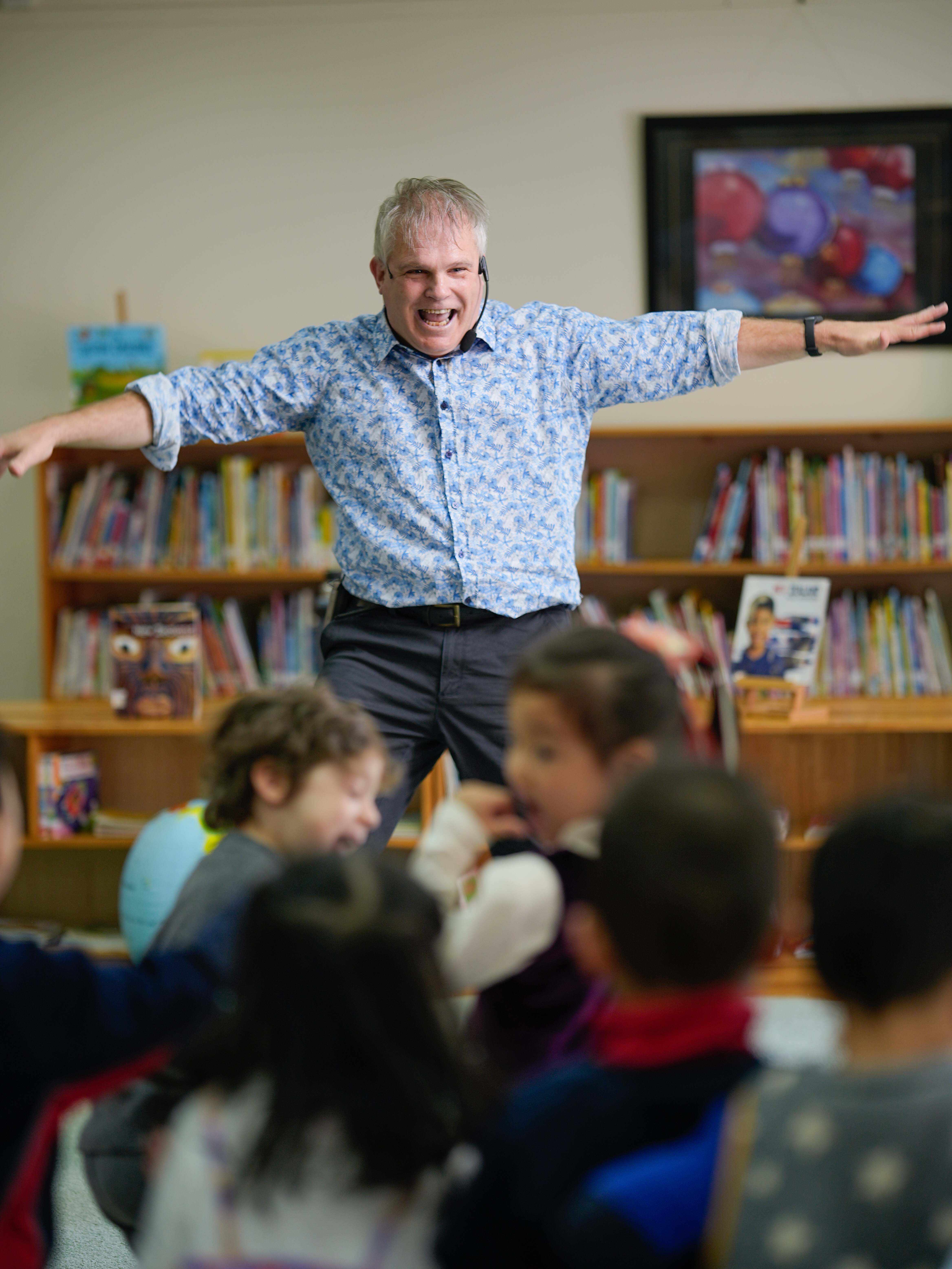 Andy Wright International Storyteller performing Folk, Fairy Tales Narratives Global World Storytelling