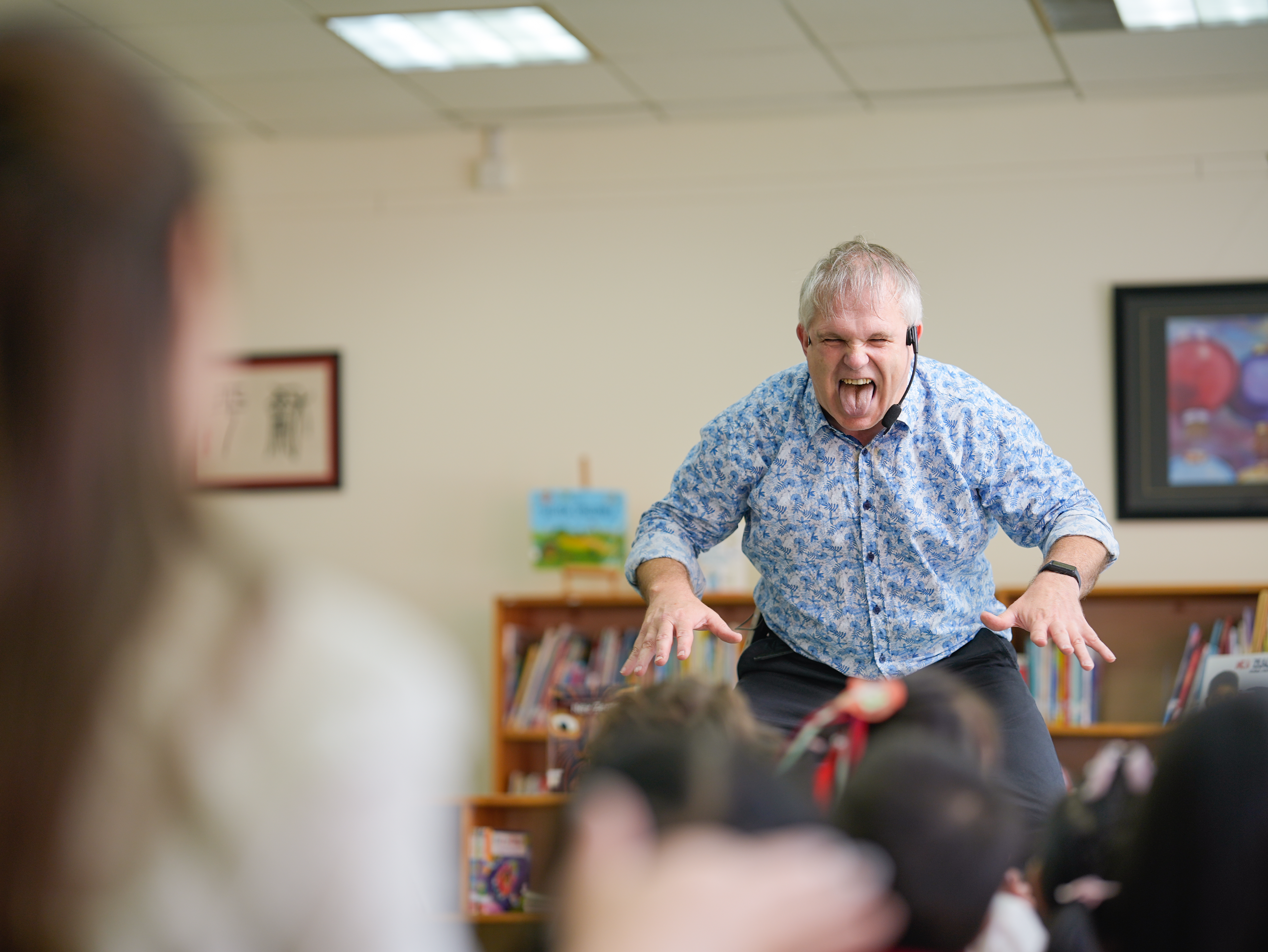 Andy Wright International Storyteller performing Folk, Fairy Tales Narratives Global World Storytelling