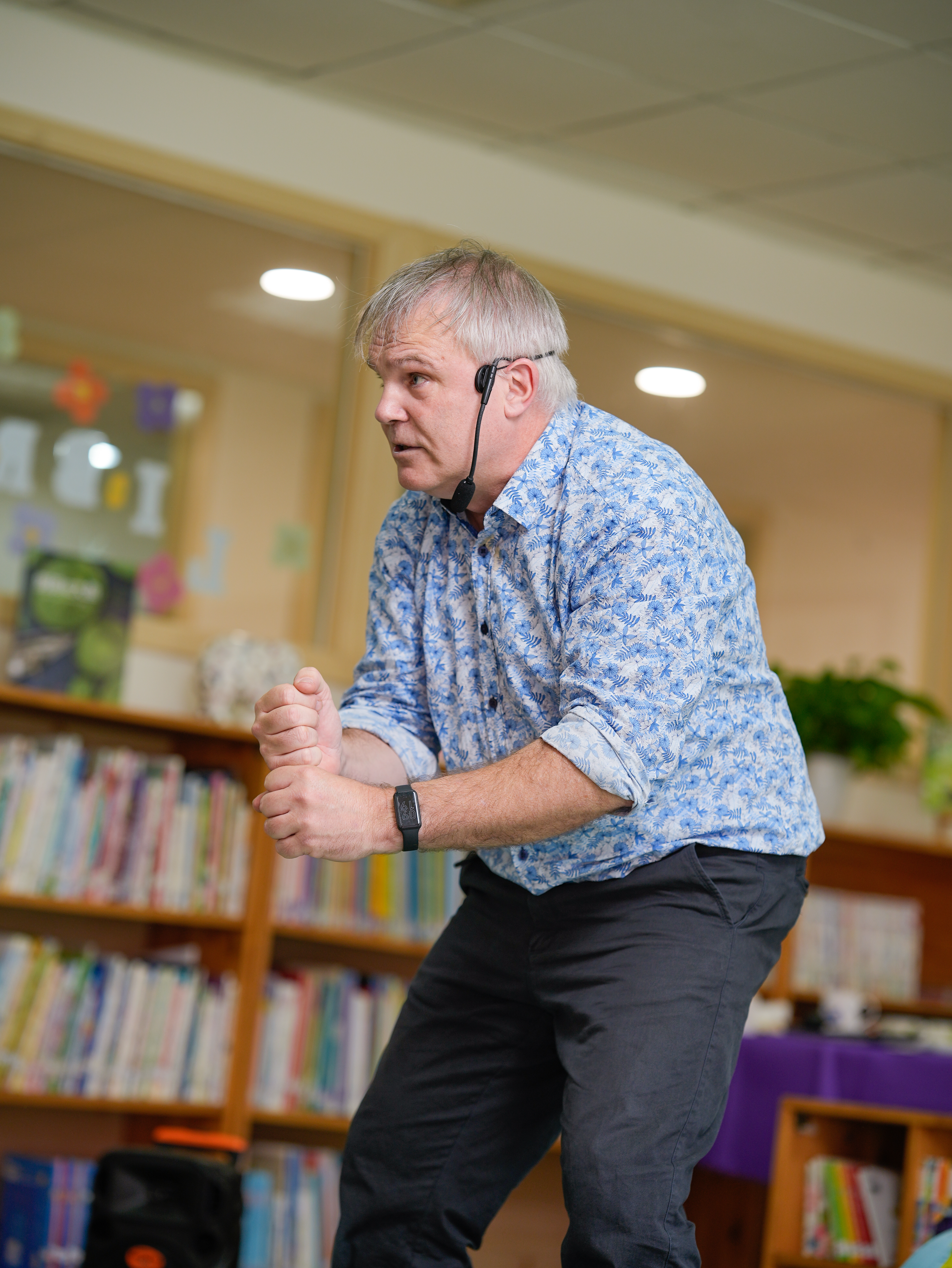 Andy Wright International Storyteller performing Folk, Fairy Tales Narratives Global World Storytelling