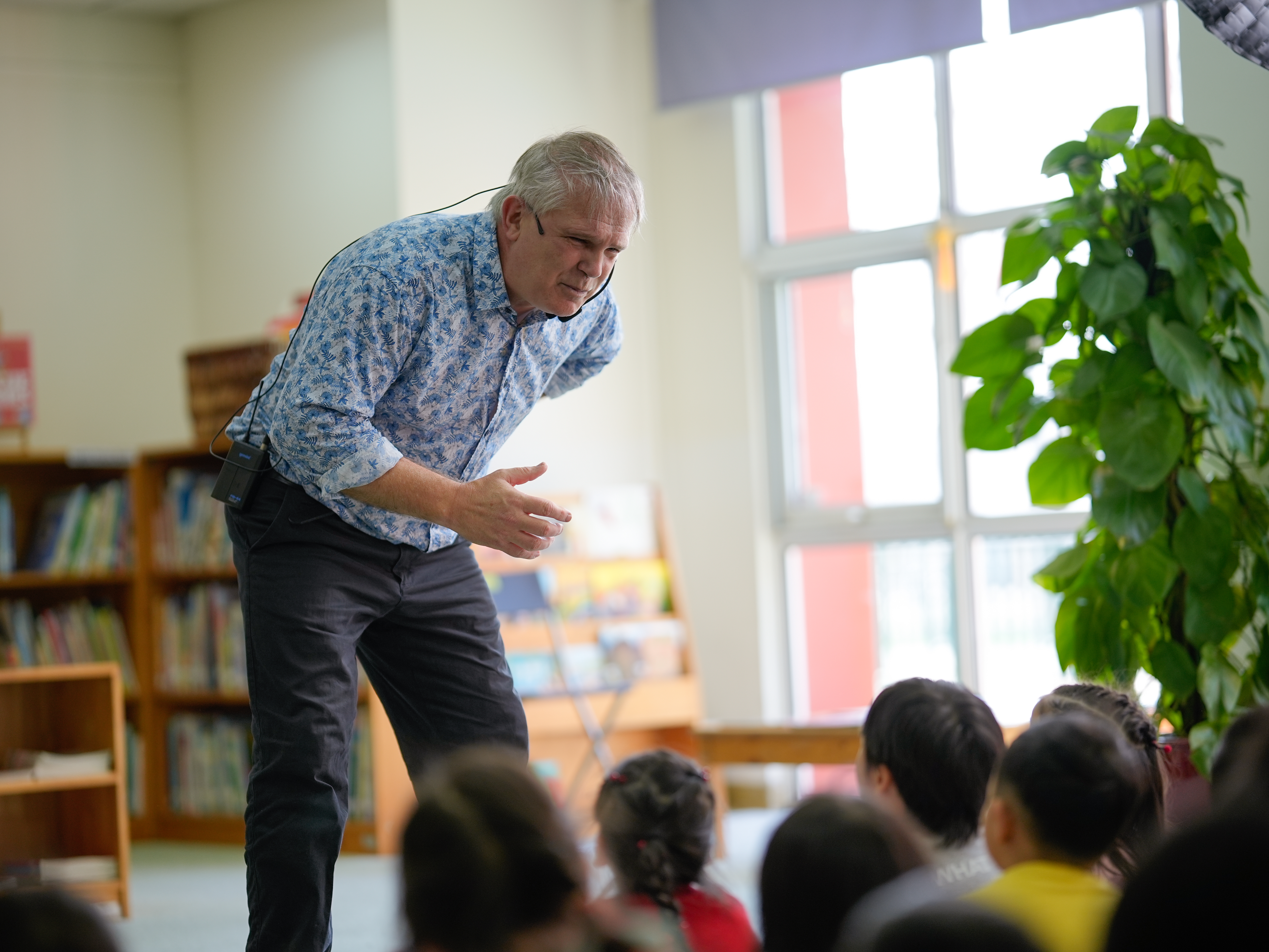 Andy Wright International Storyteller performing Folk, Fairy Tales Narratives Global World Storytelling