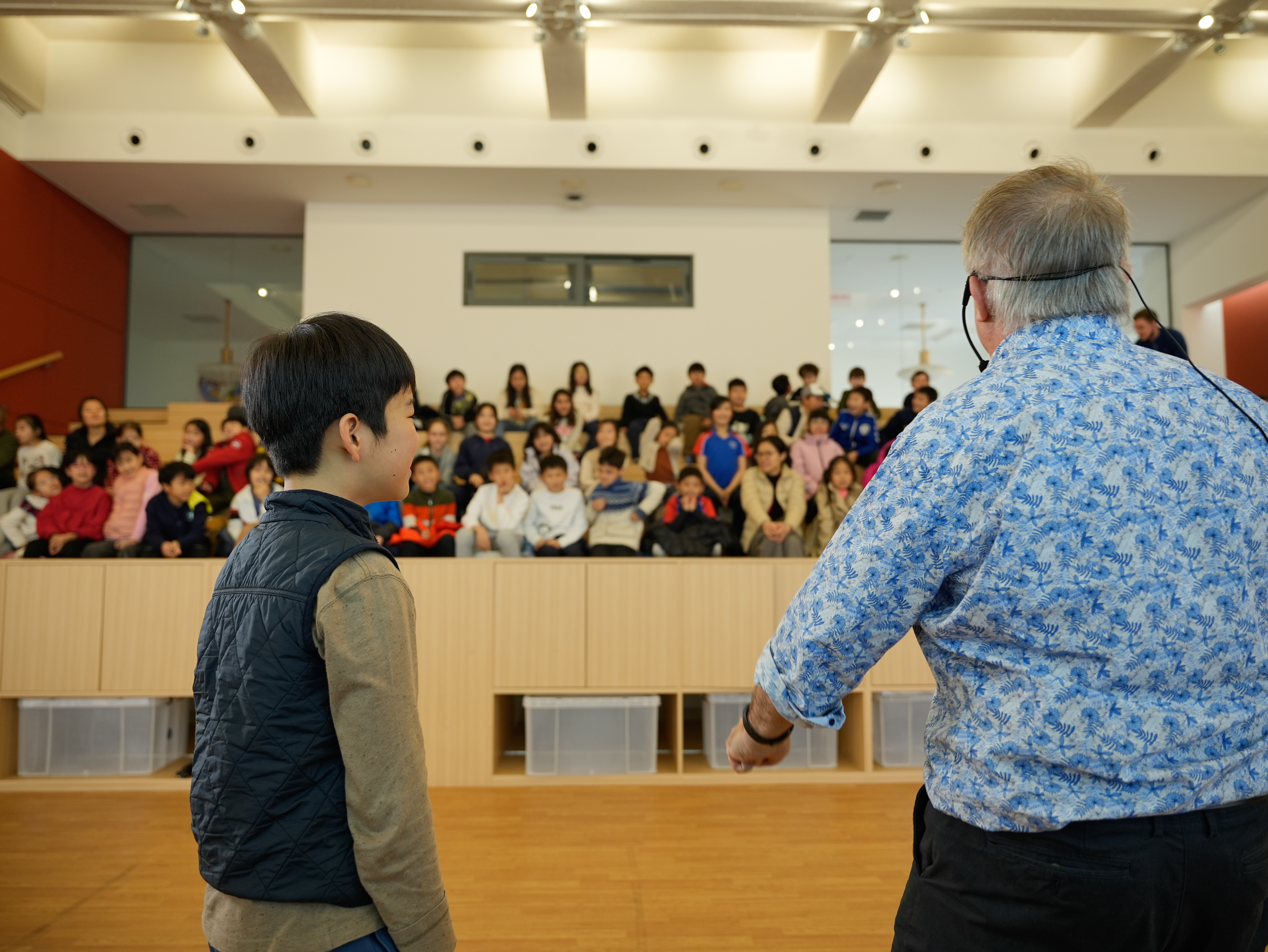 Andy Wright International Storyteller performing Folk, Fairy Tales Narratives Global World Storytelling
