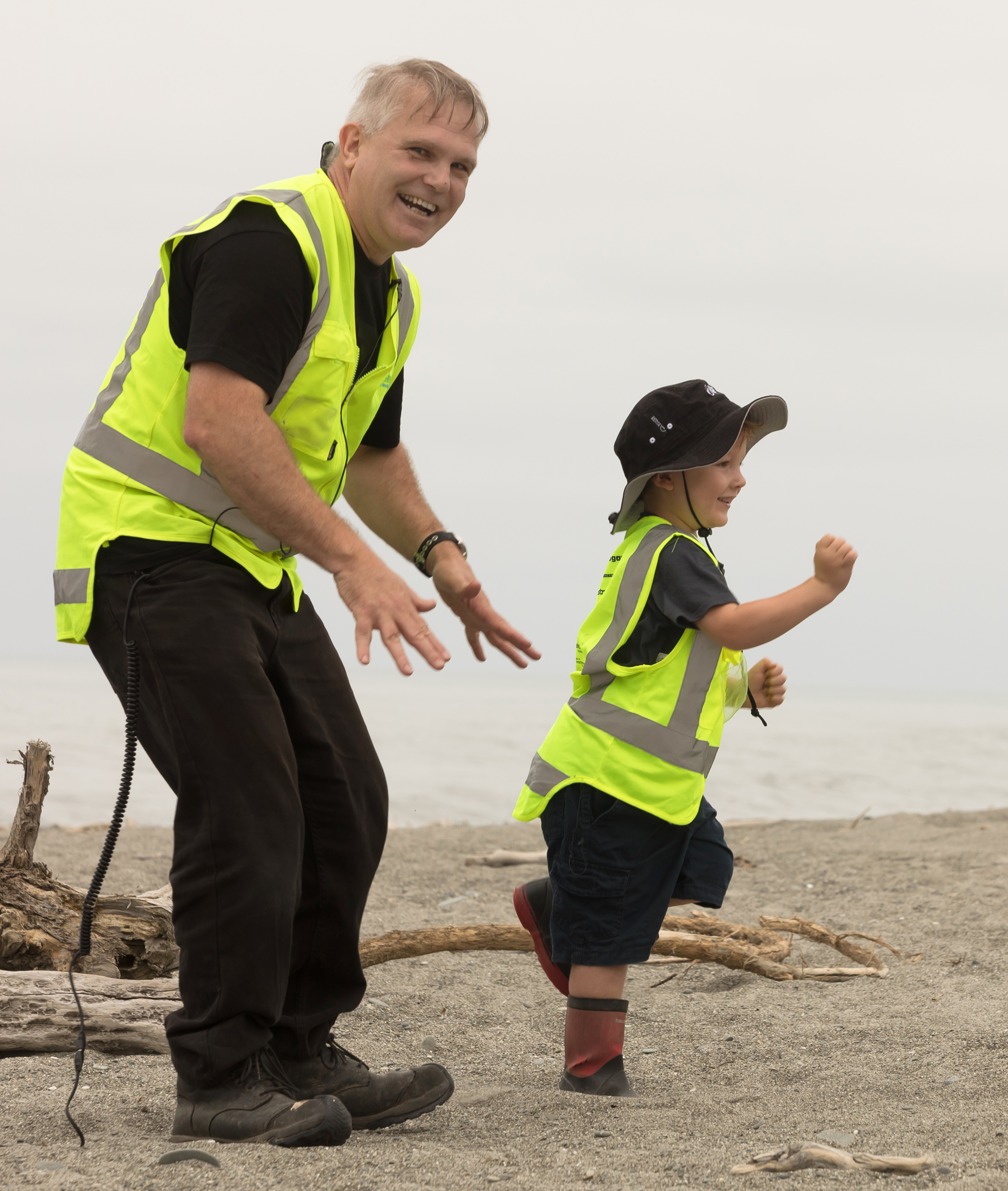 Andy Wright International Storyteller performing Folk, Fairy Tales Narratives Global World Storytelling